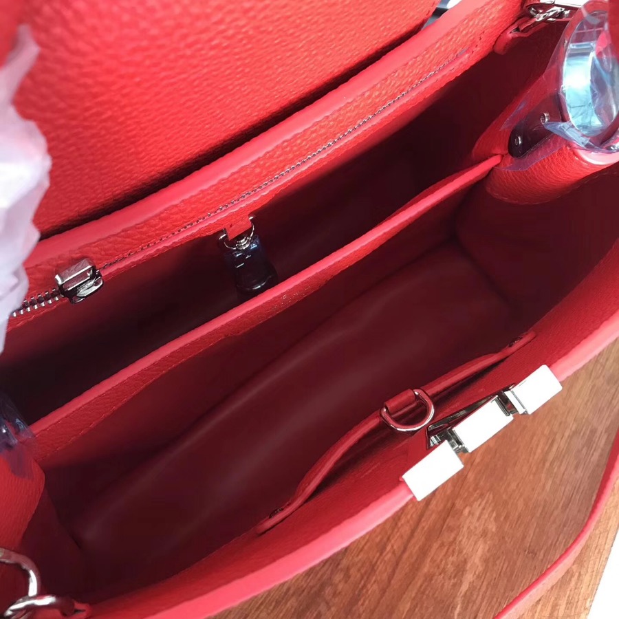 M42237, Louis Vuitton LV, Capucines PM Taurillon - Handbags