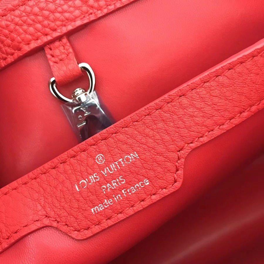 M42237, Louis Vuitton LV, Capucines PM Taurillon - Handbags