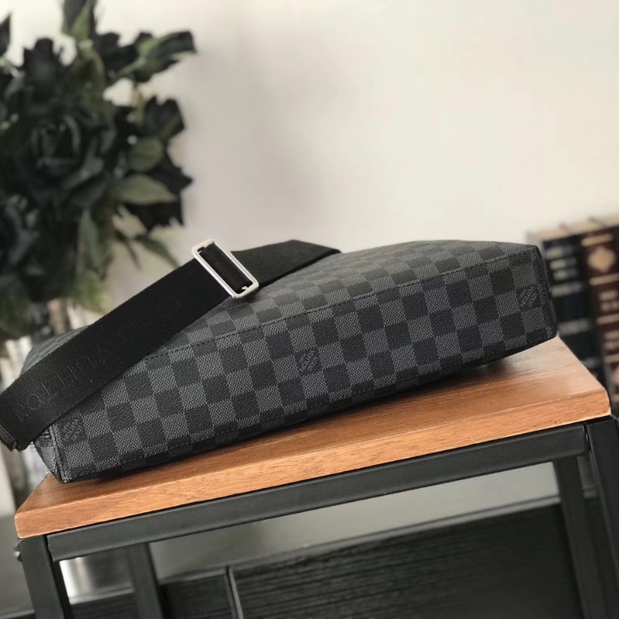 N48224, LOUIS VUITTON LV, PORTE-DOCUMENTS JOUR Damier Graphite Business Bags