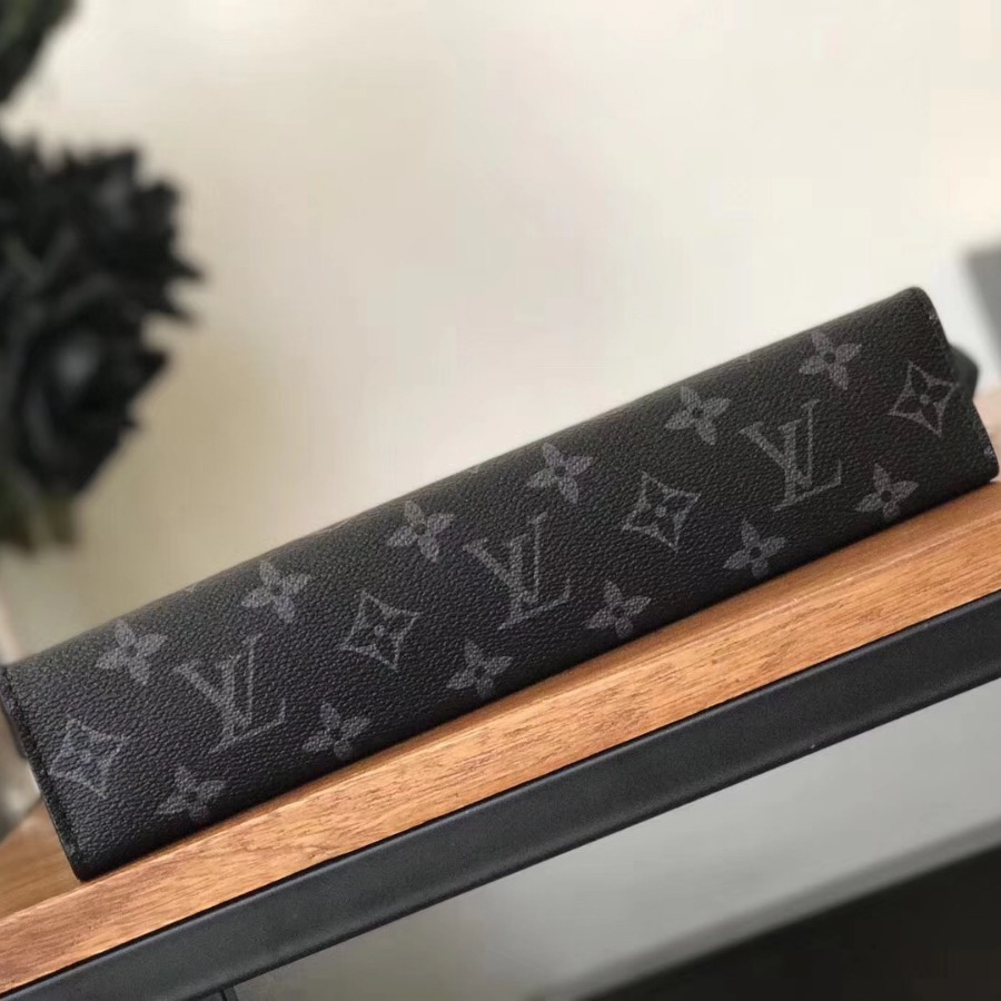 M61692, Louis Vuitton LV, POCHETTE VOYAGE MM Monogram Eclipse Canvas