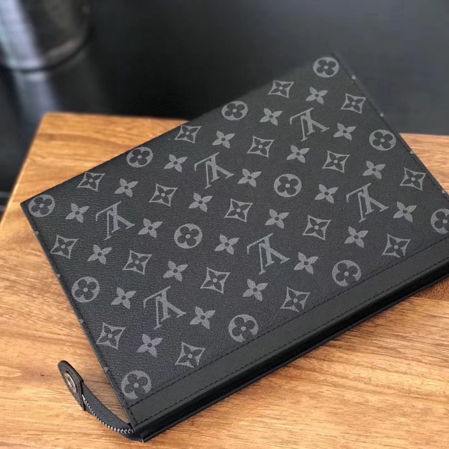 M61692, Louis Vuitton LV, POCHETTE VOYAGE MM Monogram Eclipse Canvas
