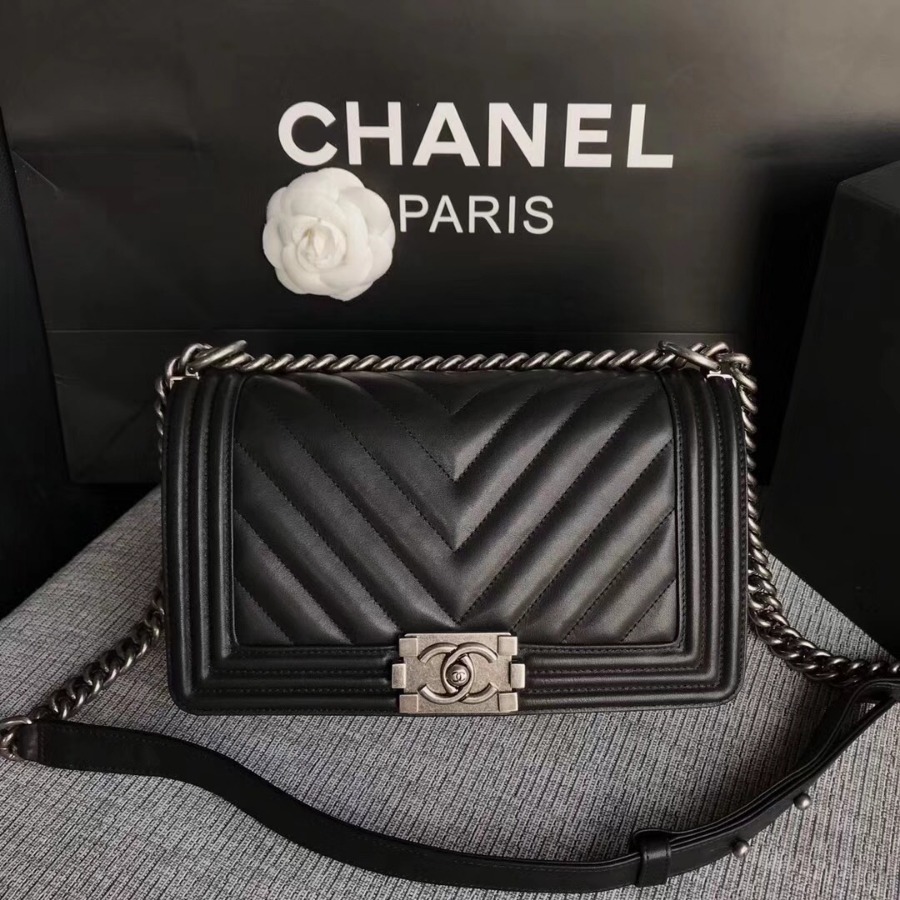 CHANEL V BOY CHANEL HANDBAG, Baby Cow Leather
