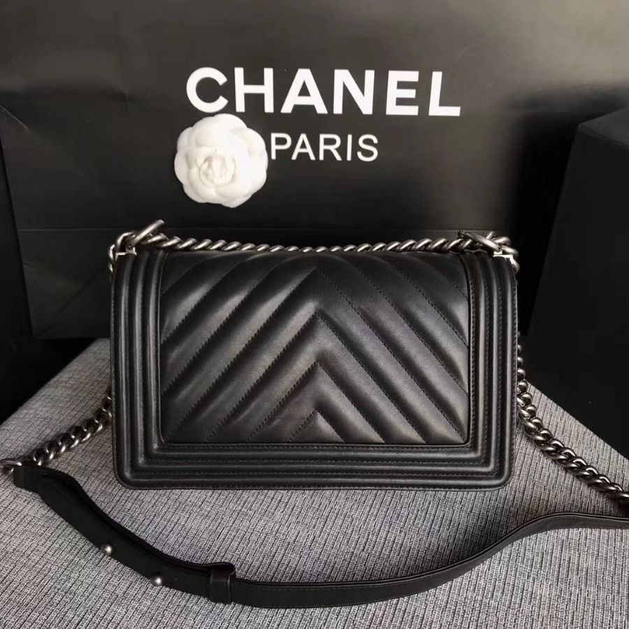 CHANEL V BOY CHANEL HANDBAG, Baby Cow Leather