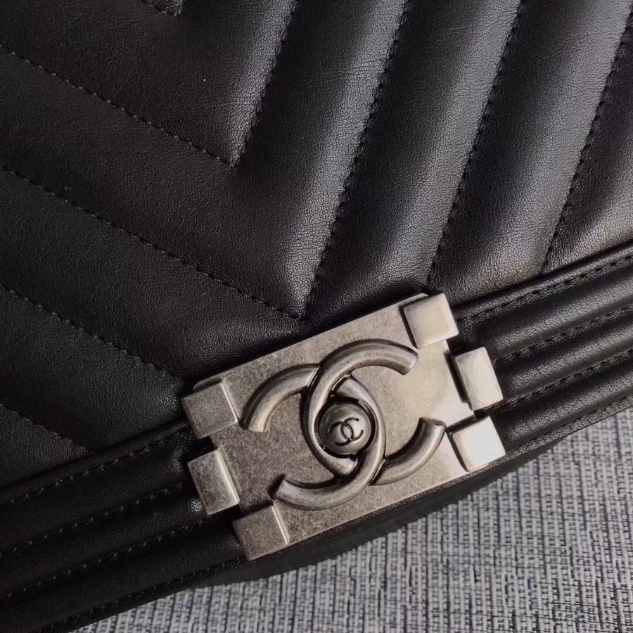 CHANEL V BOY CHANEL HANDBAG, Baby Cow Leather