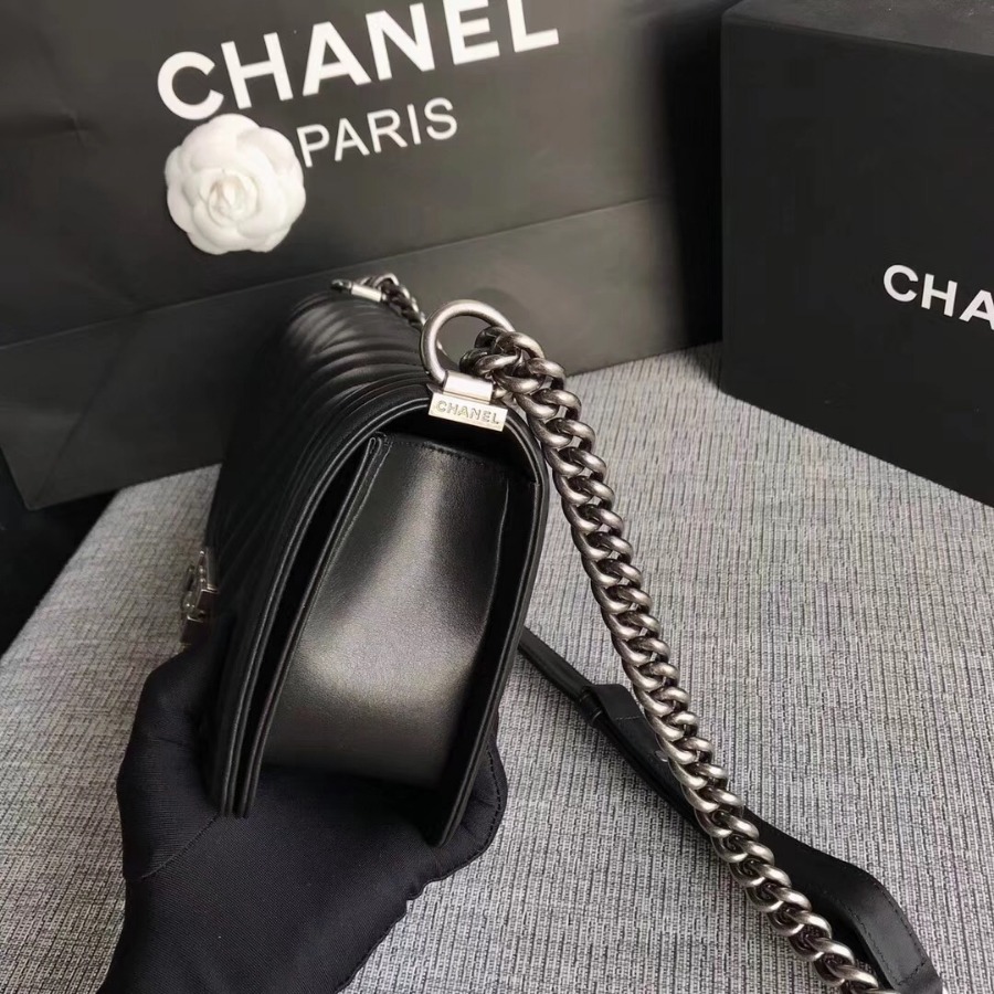 CHANEL V BOY CHANEL HANDBAG, Baby Cow Leather