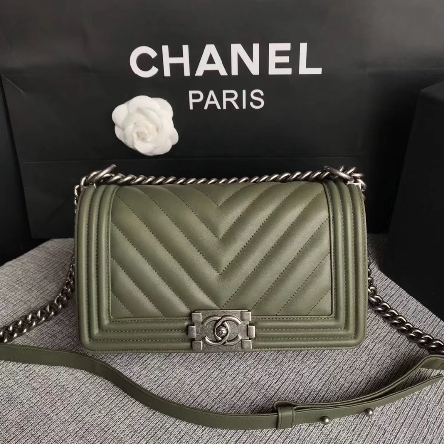 CHANEL V BOY CHANEL HANDBAG, Baby Cow Leather