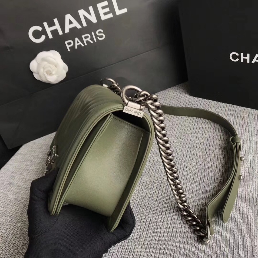 CHANEL V BOY CHANEL HANDBAG, Baby Cow Leather