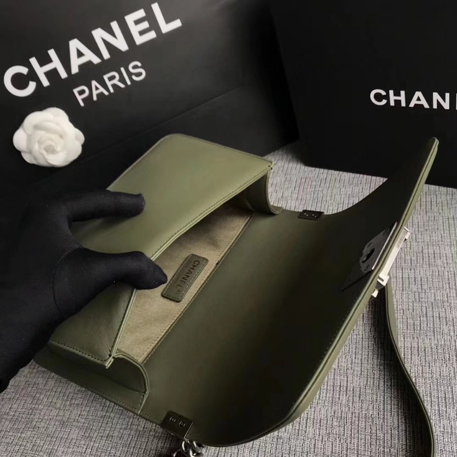 CHANEL V BOY CHANEL HANDBAG, Baby Cow Leather