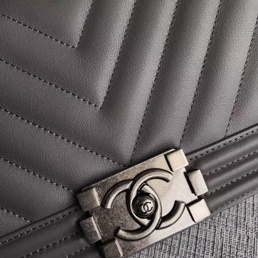 CHANEL V BOY CHANEL HANDBAG, Baby Cow Leather