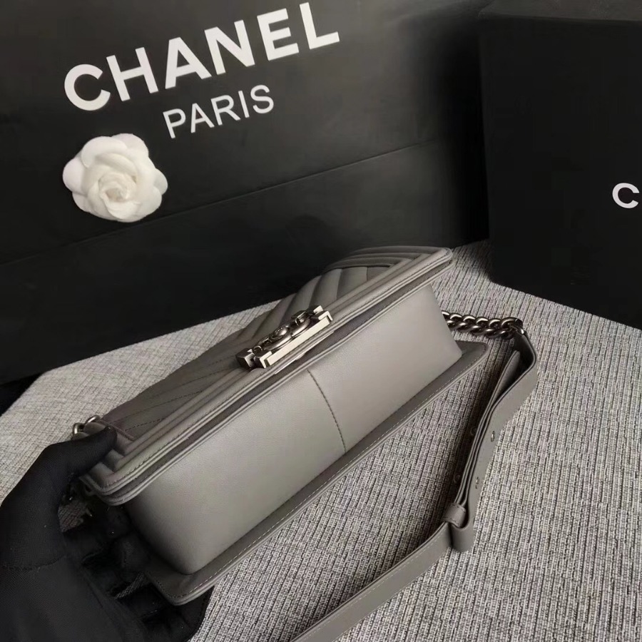 CHANEL V BOY CHANEL HANDBAG, Baby Cow Leather