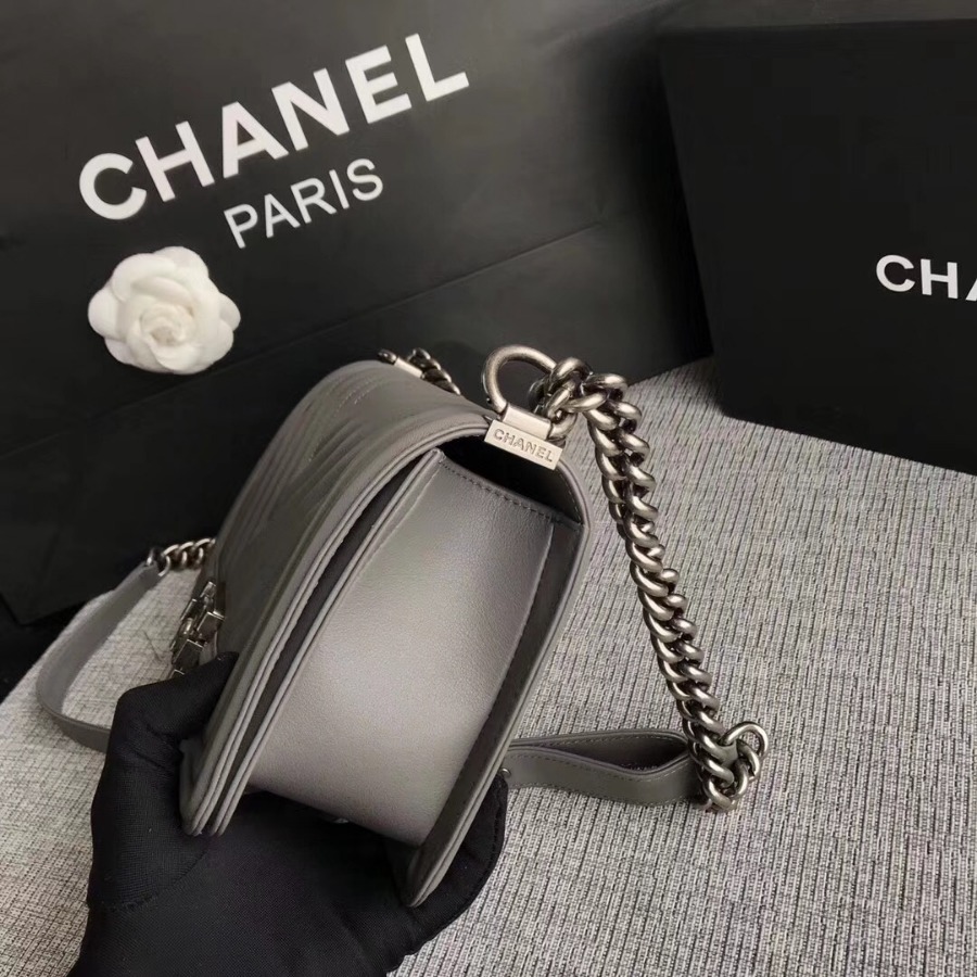 CHANEL V BOY CHANEL HANDBAG, Baby Cow Leather