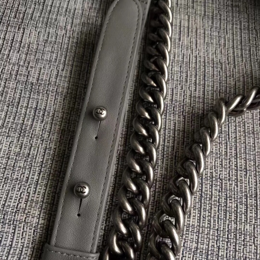 CHANEL V BOY CHANEL HANDBAG, Baby Cow Leather