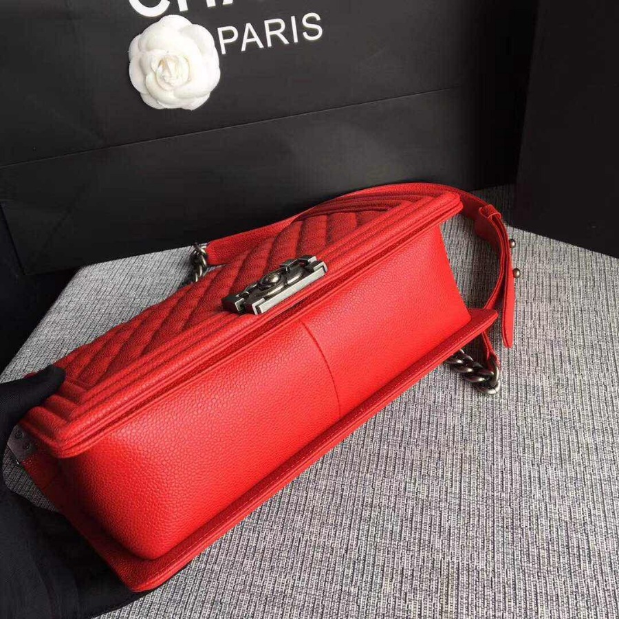CHANEL BOY CHANEL HANDBAG, GRAINED CALFSKIN, 28CM