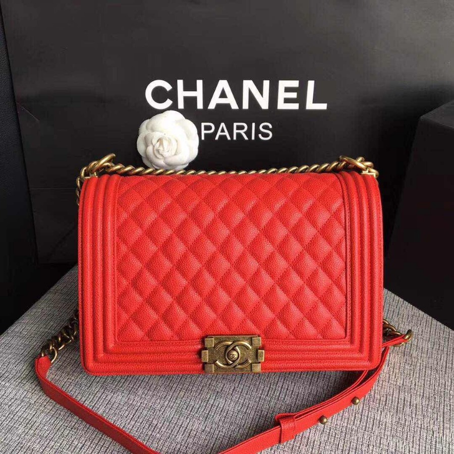 CHANEL BOY CHANEL HANDBAG, GRAINED CALFSKIN, 28CM