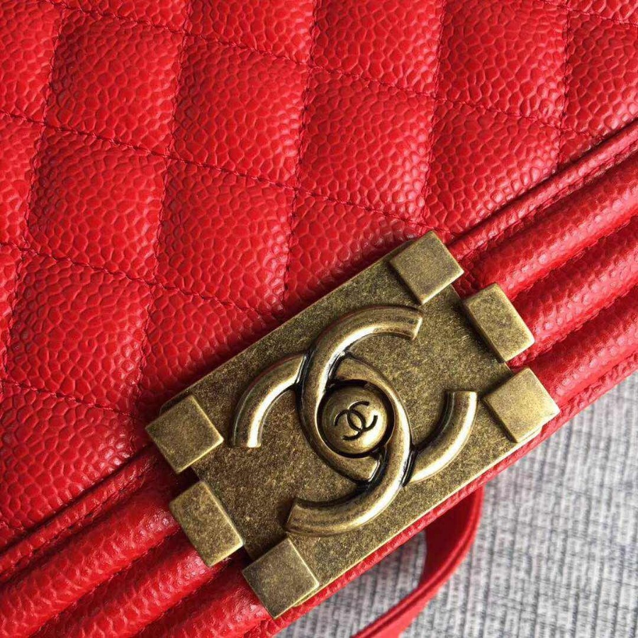 CHANEL BOY CHANEL HANDBAG, GRAINED CALFSKIN, 28CM