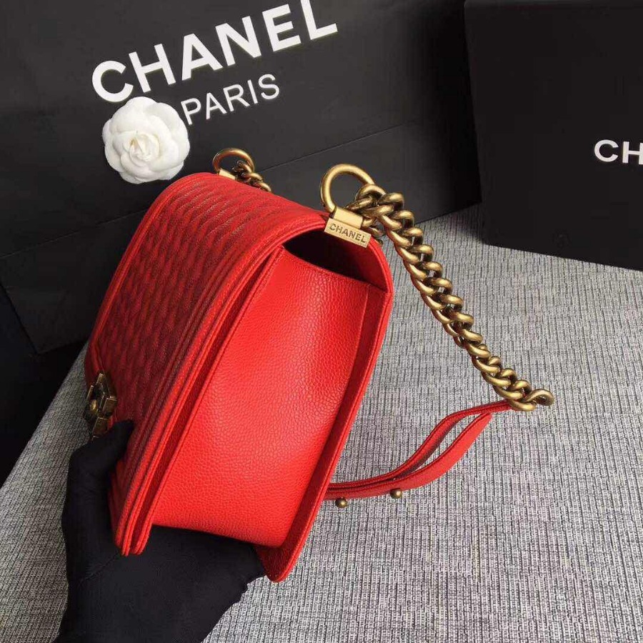 CHANEL BOY CHANEL HANDBAG, GRAINED CALFSKIN, 28CM