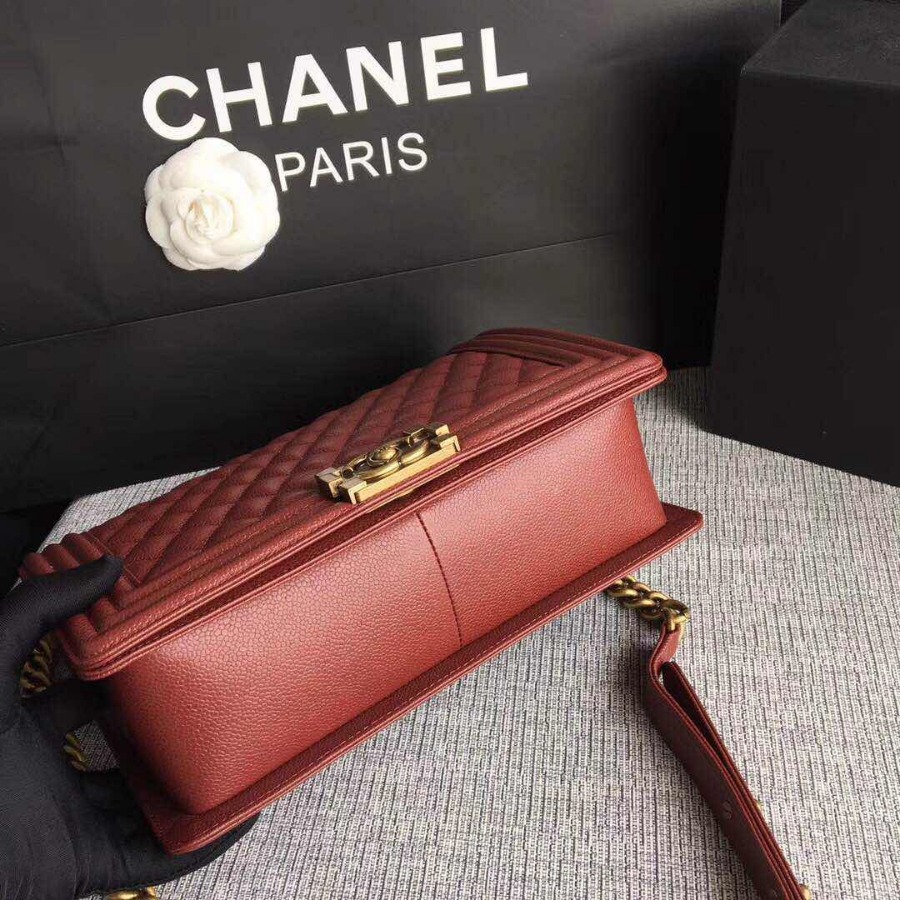 CHANEL BOY CHANEL HANDBAG, GRAINED CALFSKIN, 28CM