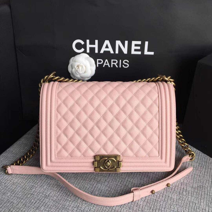 CHANEL BOY CHANEL HANDBAG, GRAINED CALFSKIN, 28CM