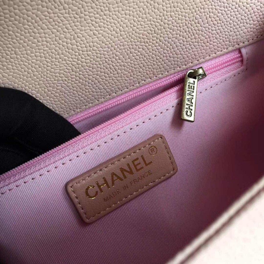 CHANEL BOY CHANEL HANDBAG, GRAINED CALFSKIN, 28CM