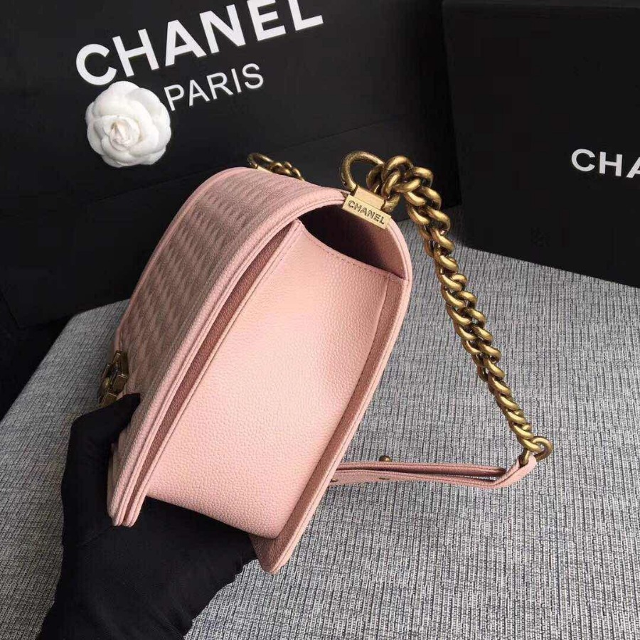 CHANEL BOY CHANEL HANDBAG, GRAINED CALFSKIN, 28CM