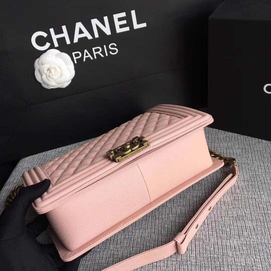 CHANEL BOY CHANEL HANDBAG, GRAINED CALFSKIN, 28CM