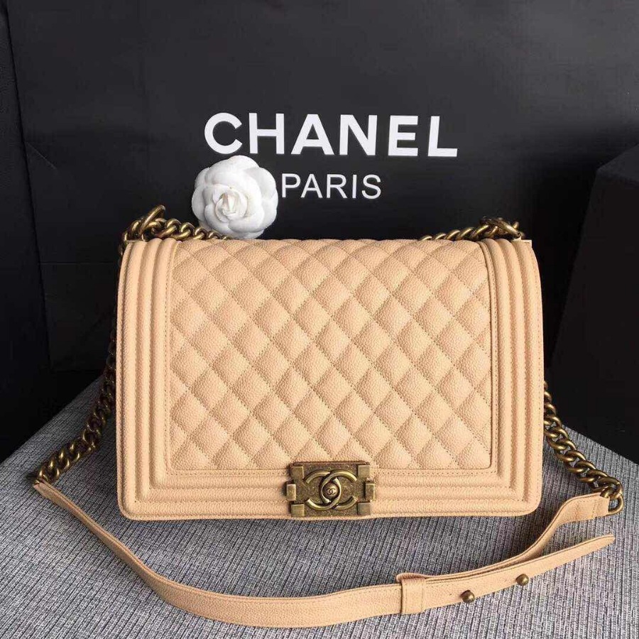 CHANEL BOY CHANEL HANDBAG, GRAINED CALFSKIN, 28CM