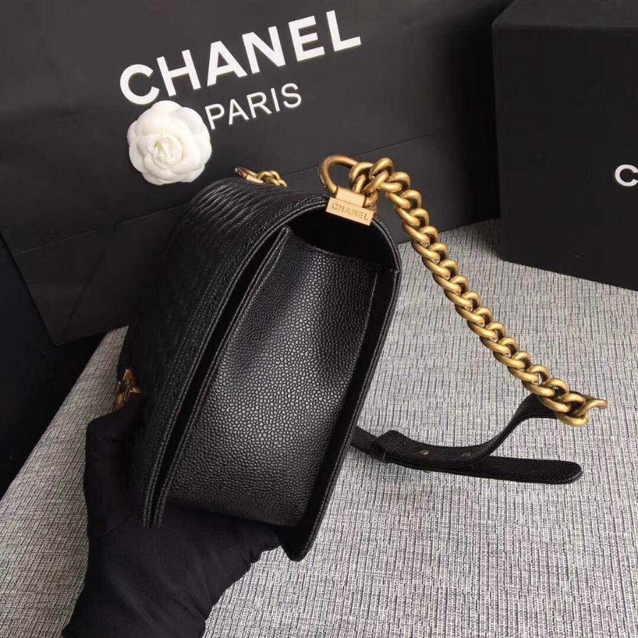 CHANEL BOY CHANEL HANDBAG, GRAINED CALFSKIN, 28CM