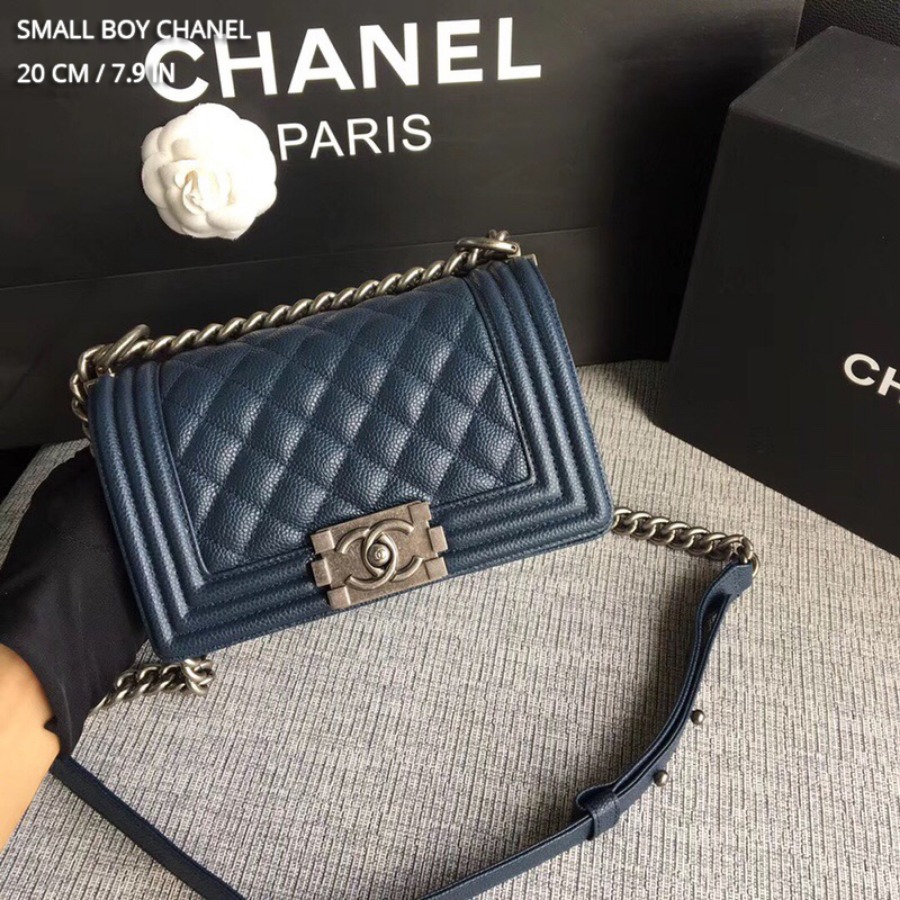 SMALL BOY CHANEL HANDBAG, PRINTED GRAINED CALFSKIN, 20CM / 7.9 IN