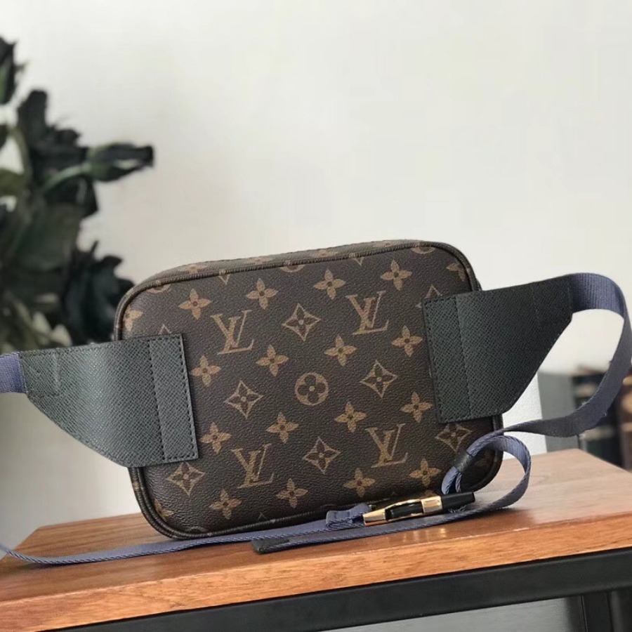 M43828, LOUIS VUITTON LV, BUMBAG PM MONOGRAM MEN BAG