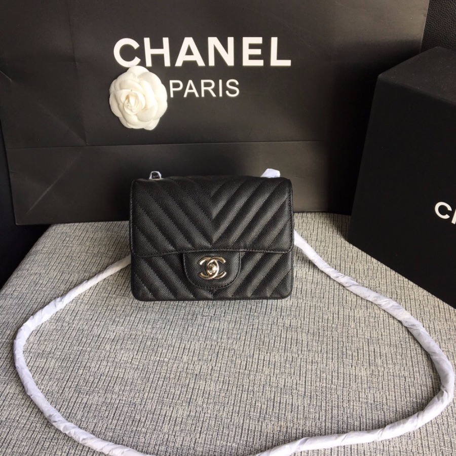 A01115, Classic handbag, Chanel Handbag, 17CM, caviar