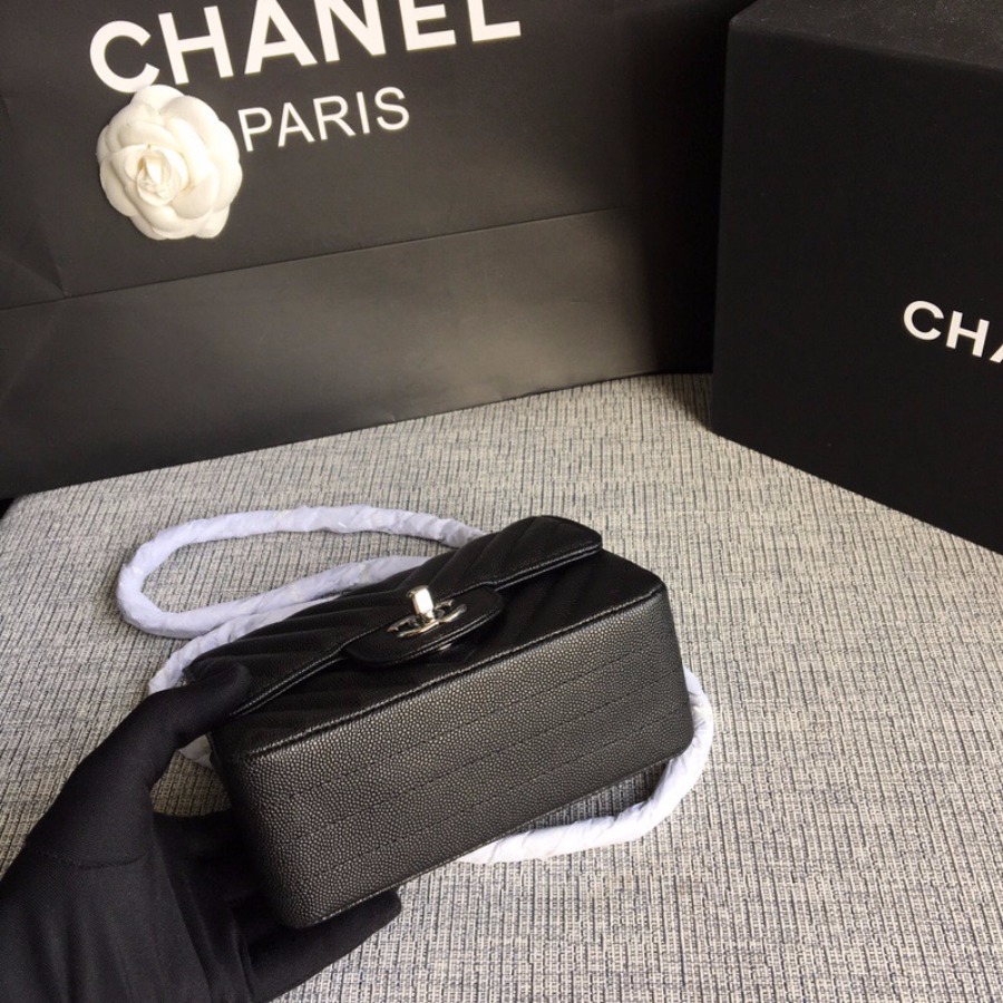 A01115, Classic handbag, Chanel Handbag, 17CM, caviar