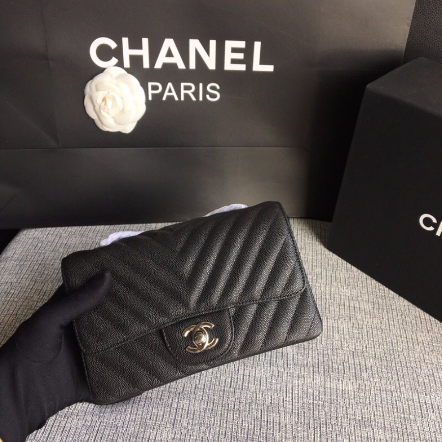 A01116, Classic handbag, Chanel Handbag, 20CM, Caviar