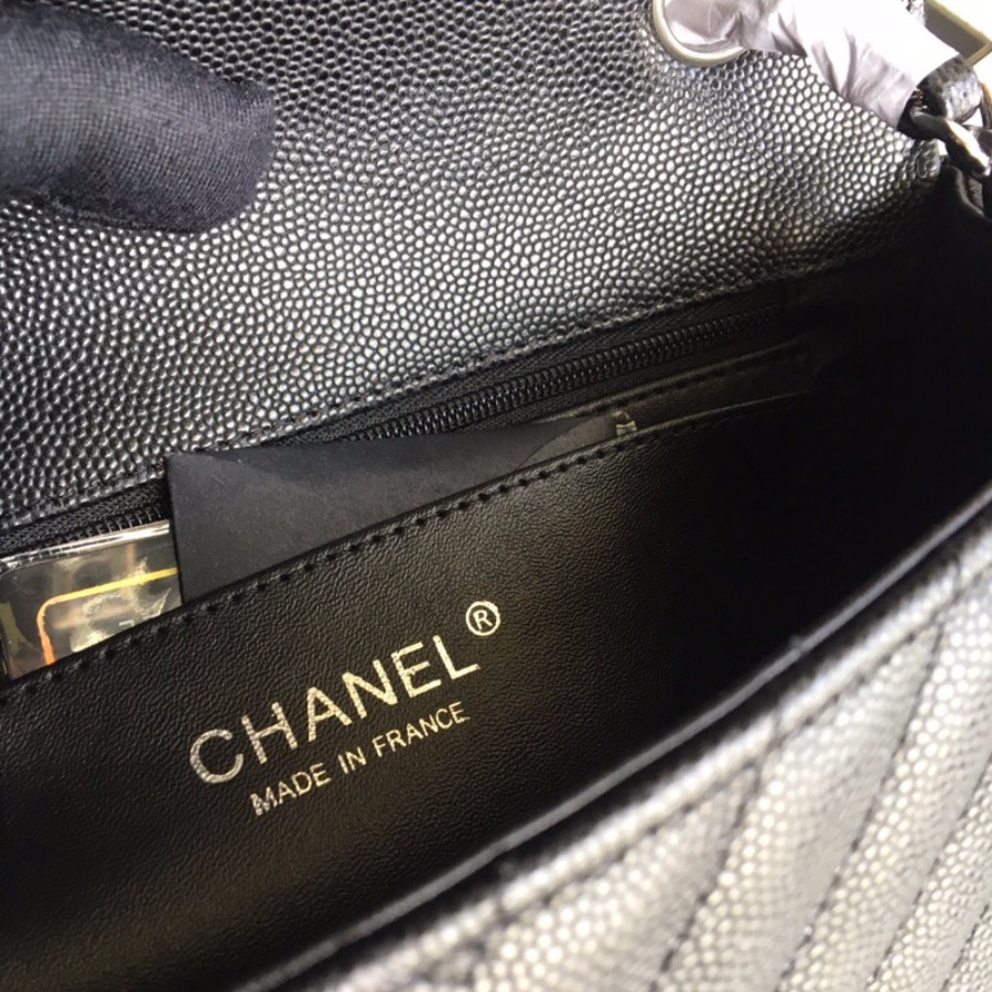 A01116, Classic handbag, Chanel Handbag, 20CM, Caviar