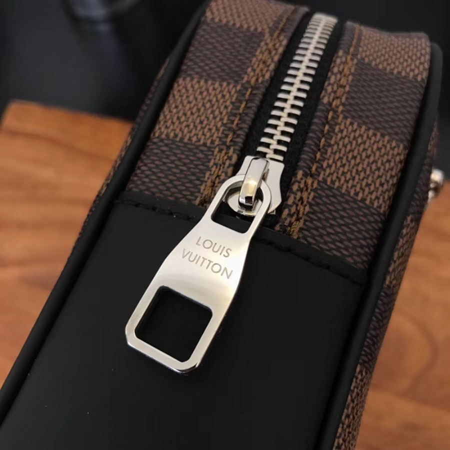 Louis Vuitton LV, KASAI CLUTCH, N41663, Damier Ebene Canvas