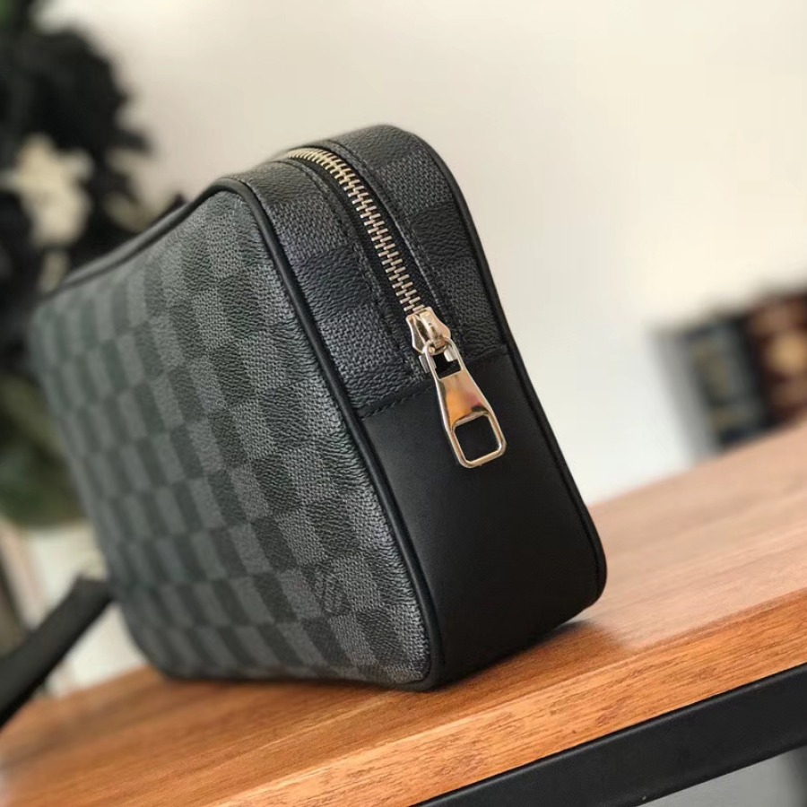 Louis Vuitton LV, KASAI CLUTCH, N41664, Damier Graphite canvas
