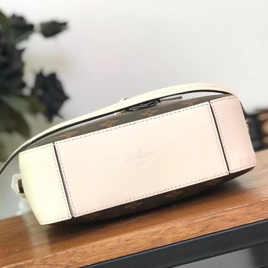M43559, SAINTONGE, Louis Vuitton LV