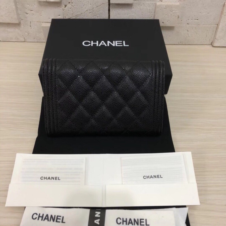 BOY CHANEL Small Flap Wallet, CHANEL, CAVIAR, A84302