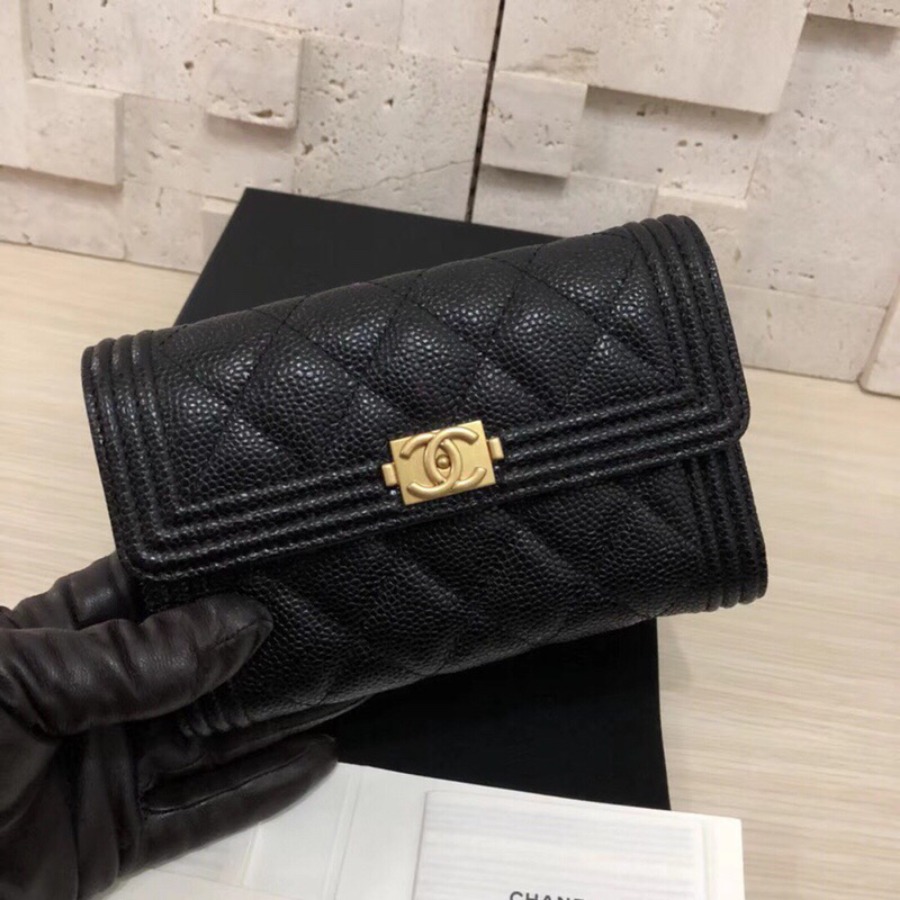 BOY CHANEL Small Flap Wallet, CHANEL, CAVIAR, A84302