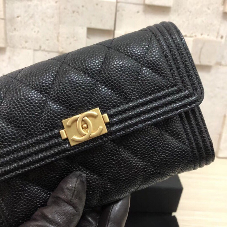 BOY CHANEL Small Flap Wallet, CHANEL, CAVIAR, A84302