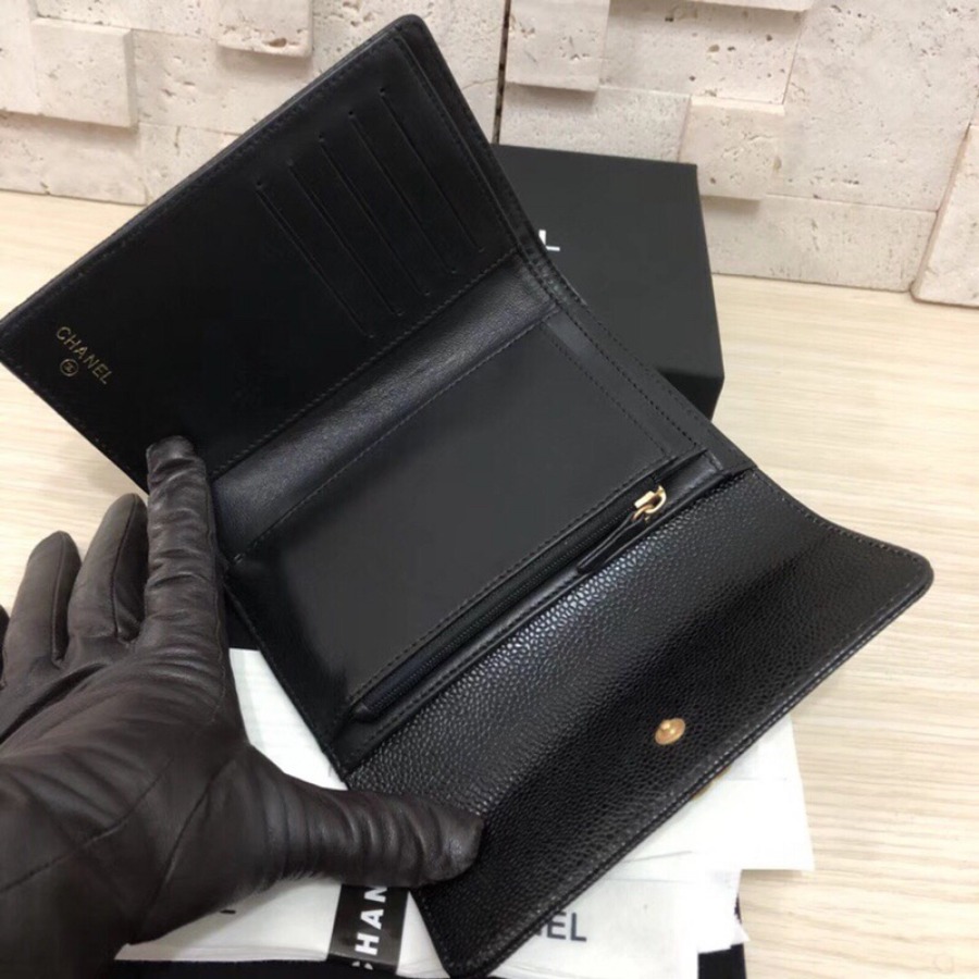 BOY CHANEL Small Flap Wallet, CHANEL, CAVIAR, A84302