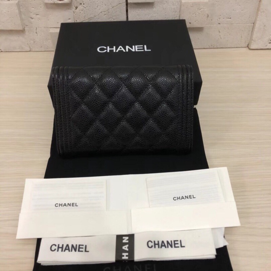 BOY CHANEL Small Flap Wallet, CHANEL, CAVIAR, A84302
