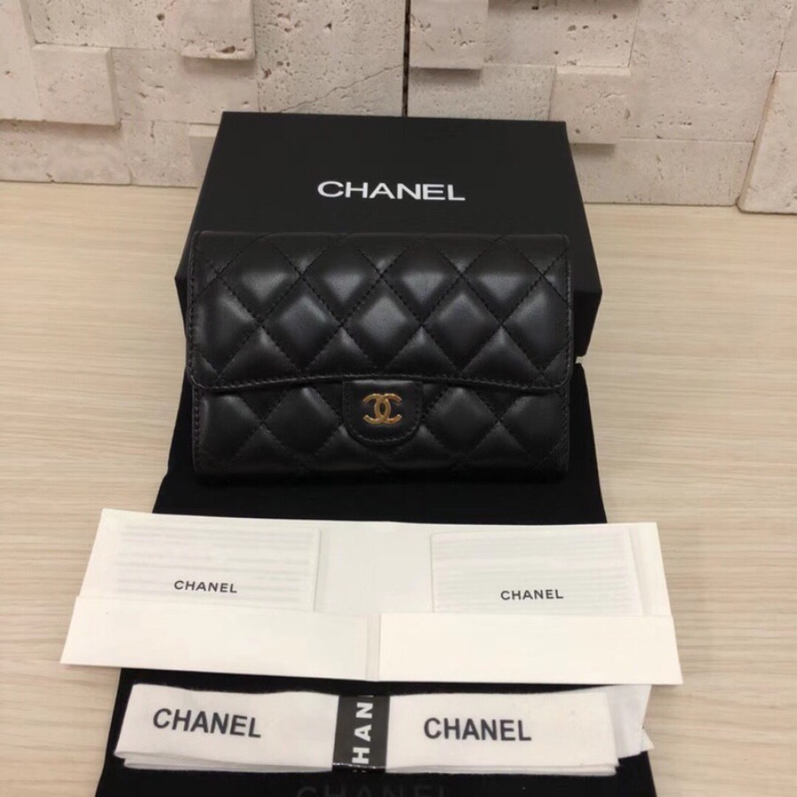Classic Small Flap Wallet, CHANEL, Lambskin, A84341
