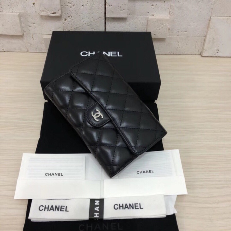 Classic Small Flap Wallet, CHANEL, Lambskin, A84341