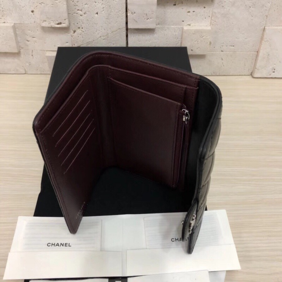 Classic Small Flap Wallet, CHANEL, Lambskin, A84341