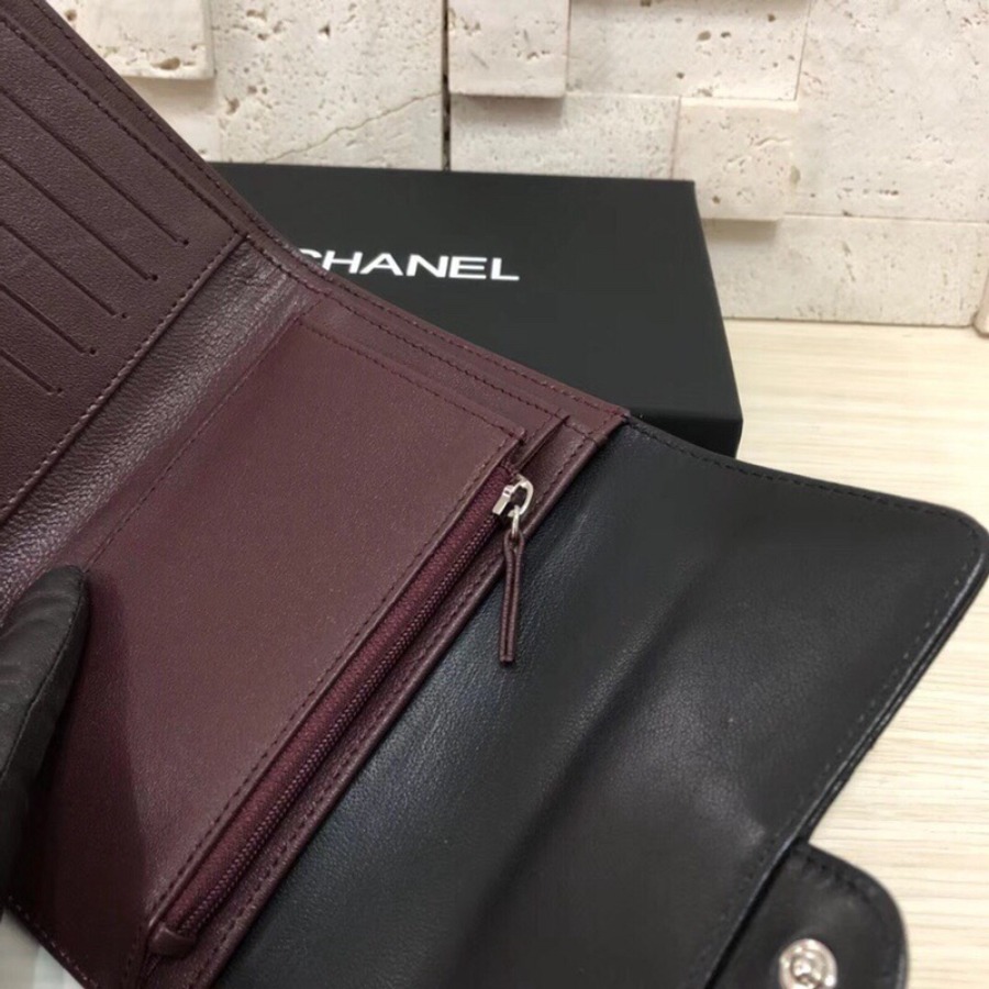 Classic Small Flap Wallet, CHANEL, Lambskin, A84341