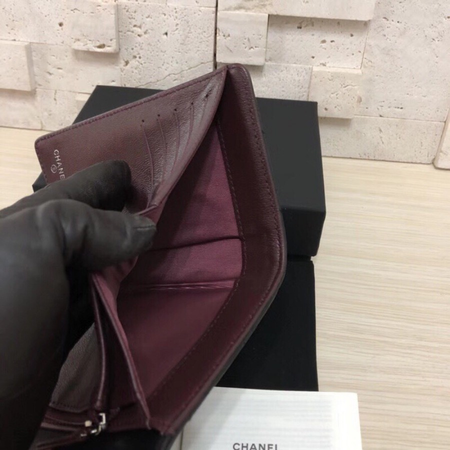 Classic Small Flap Wallet, CHANEL, Lambskin, A84341