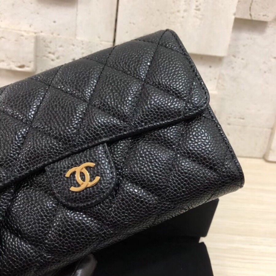 Classic Small Flap Wallet, CHANEL, CAVIAR, A84341