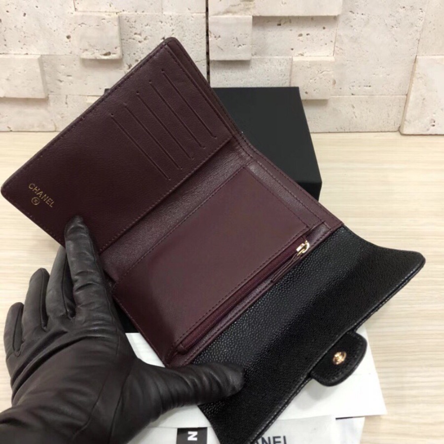 Classic Small Flap Wallet, CHANEL, CAVIAR, A84341