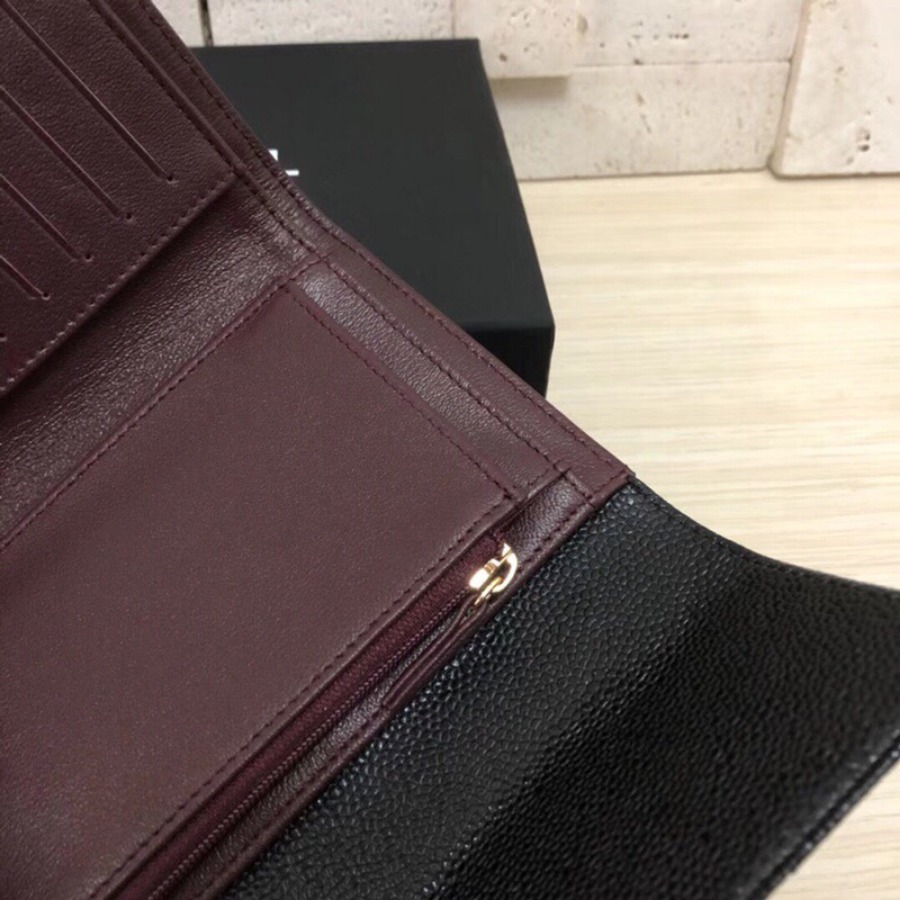 Classic Small Flap Wallet, CHANEL, CAVIAR, A84341