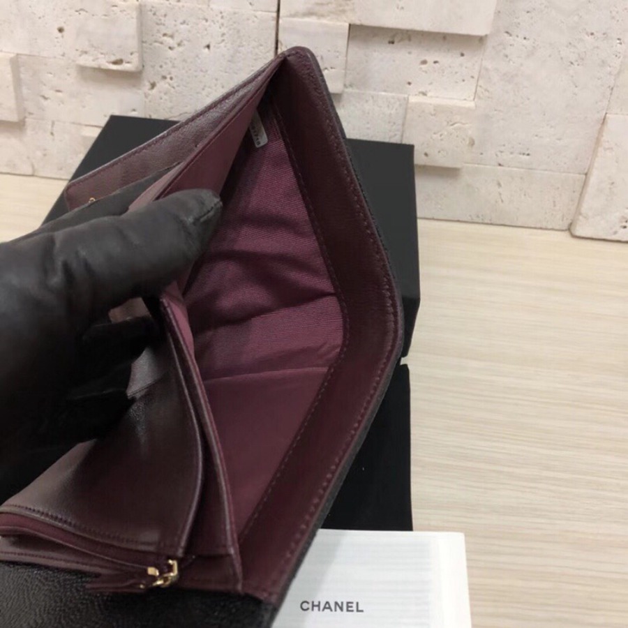 Classic Small Flap Wallet, CHANEL, CAVIAR, A84341